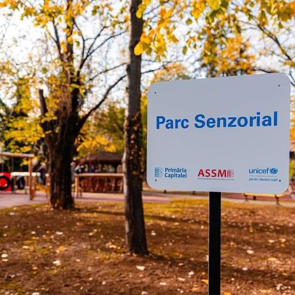 Image of the sign at the sensory park in at the Prof. Dr. Alexandru Obregia Psychiatric Hospital in Bucharest 