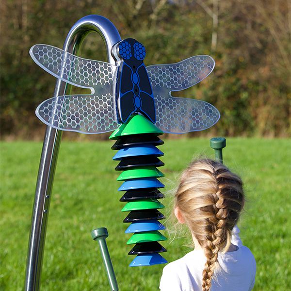 600x600 Dragonfly (Girl Player)